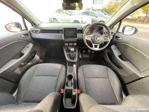 DYNAMIQUE - BLUETOOTH STREAMING - LOW TAX - PETROL - Image 3