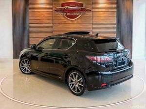 2013 Luxus CT200H Hybrid Auto/ Executive - Image 4
