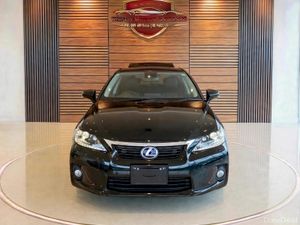 2013 Luxus CT200H Hybrid Auto/ Executive - Image 2