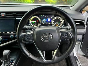 Toyota Camry WORLD SPORT PACKAGE (WS) 2.5 HYBRID A - Image 4