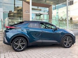 Toyota C-HR 2.0 PHEV Sol **VERY HIGH SPEC** - Image 3