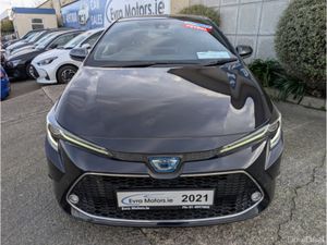 Toyota Corolla ESTATE TOURING AUTOMATIC HYBRID 1.8 - Image 2