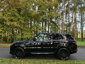 Land Rover Range Rover Diesel Sport - Image 4