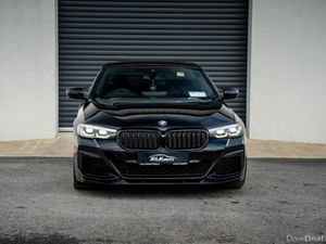 BMW 5-Series 520D M SPORT - Image 2