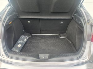 2017 TOYOTA C-HR 1.2i T LUNA FULL TOYOTA HISTORY - Image 3