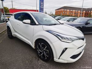 TOYOTA C-HR 1.8 SPORT AUTOMATIC PETROL HYBRID - Image 3