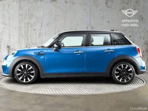 Mini Cooper 5-Door Cooper Exclusive - Image 3