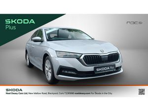 Skoda Octavia AMBIENT PACK - SUNSET GLASS - HEATED - Image 3