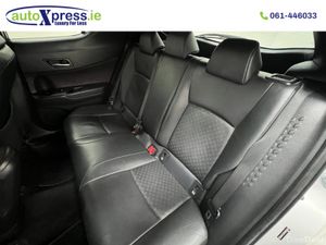 Toyota C-HR 1.8 Hybrid, Reversing camera, Automati - Image 4