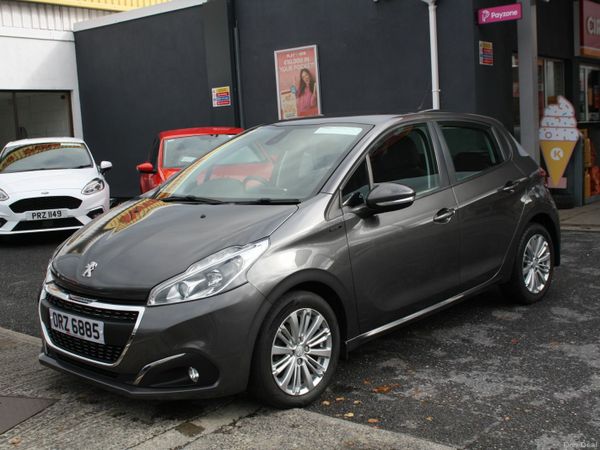 Peugeot 208 Hatchback, Petrol, 2019, Grey