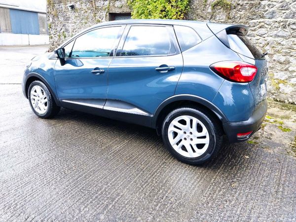 Renault Captur Hatchback, Diesel, 2014, Blue