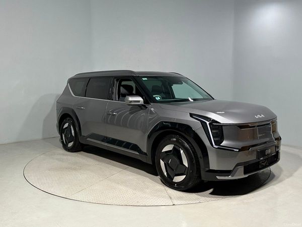 Kia EV9 SUV, Electric, 2026, Grey