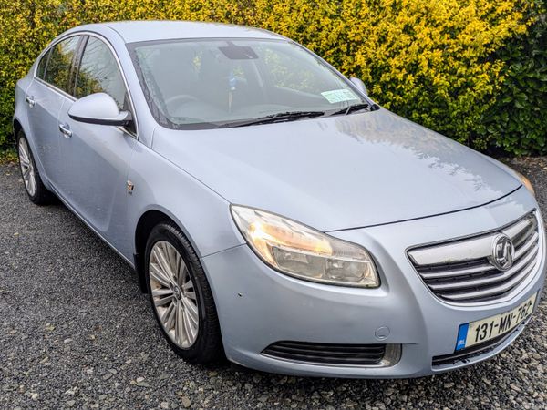 Vauxhall Insignia Hatchback, Diesel, 2013, Silver