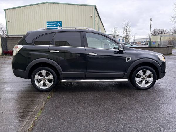 Chevrolet Captiva SUV, Diesel, 2010, Black