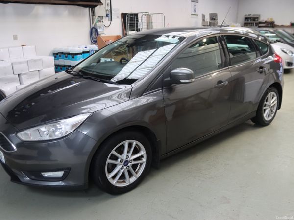 Ford Focus Hatchback, Petrol, 2017, Grey