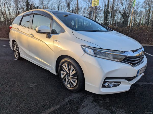 Honda Shuttle MPV, Petrol Hybrid, 2017, White