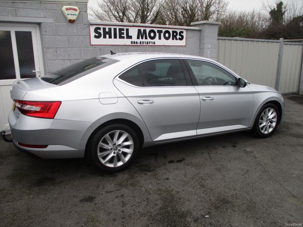 Skoda Superb Hatchback, Diesel, 2019, Silver
