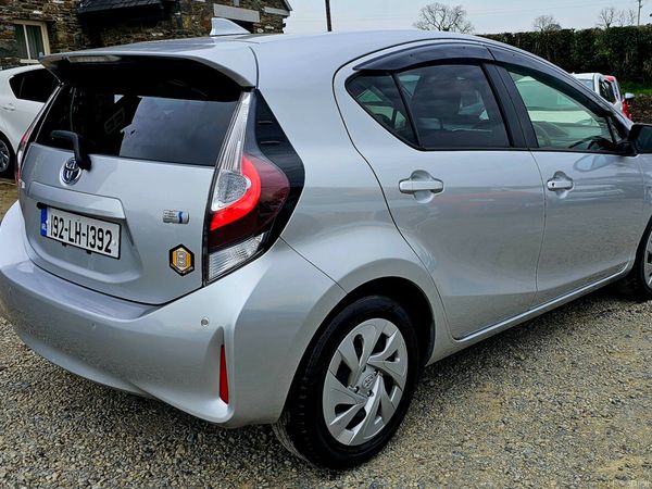 Toyota Aqua Hatchback, Petrol Hybrid, 2019, Blue