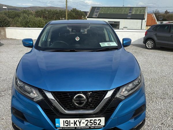 Nissan Qashqai Hatchback, Diesel, 2019, Blue