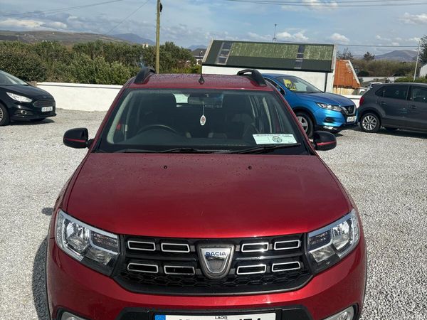 Dacia Sandero Hatchback, Petrol, 2019, Red
