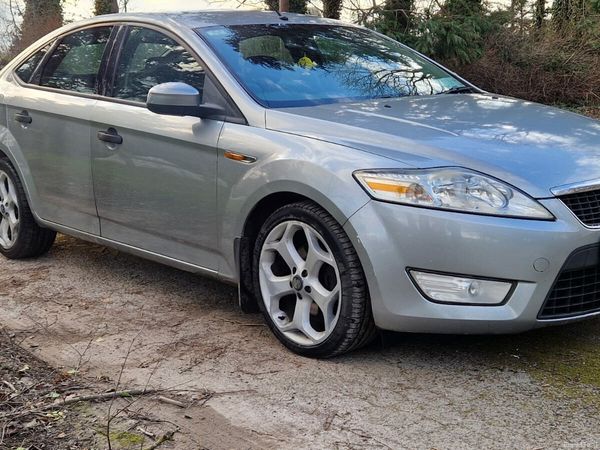 Ford Mondeo Hatchback, Diesel, 2009, Silver
