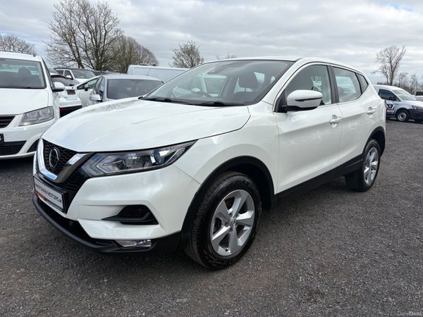 Nissan Qashqai Hatchback, Diesel, 2019, White