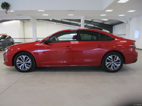 Peugeot 508 Hatchback, Diesel, 2023, Red