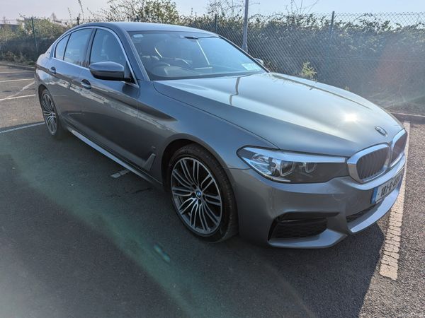 BMW 5-Series Saloon, Petrol Plug-in Hybrid, 2018, Blue