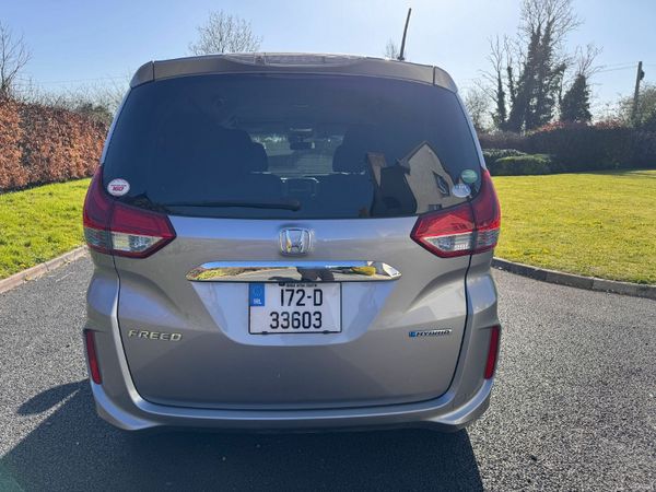 Honda Freed MPV, Petrol Hybrid, 2017, Silver