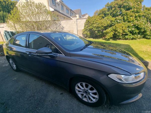 Ford Mondeo Hatchback, Diesel, 2017, Grey