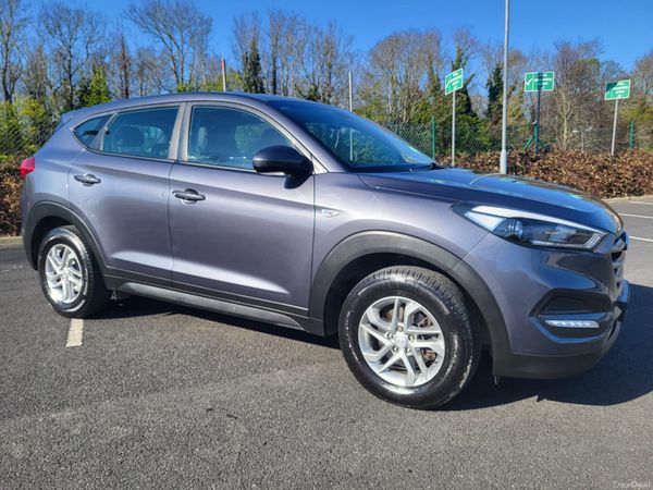 Hyundai Tucson SUV, Petrol, 2016, Grey