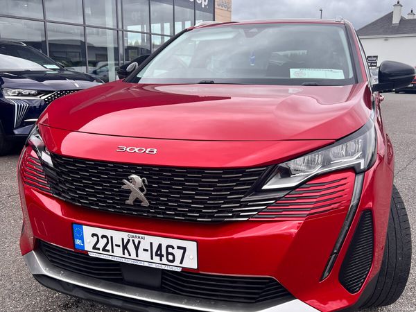 Peugeot 3008 MPV, Diesel, 2022, Red