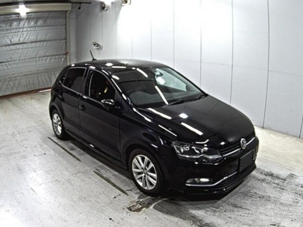 Volkswagen Polo Hatchback, Petrol, 2017, Black