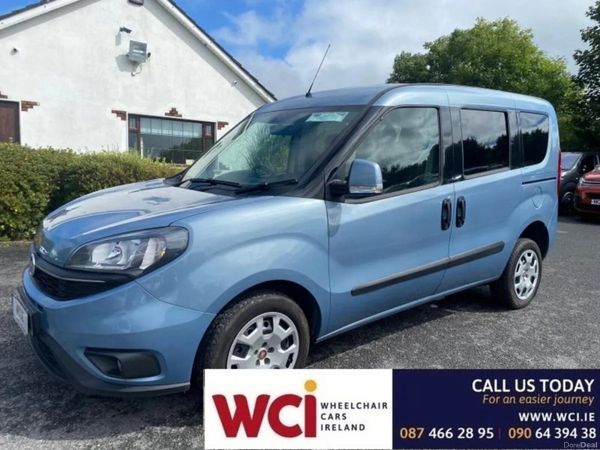 Fiat Doblo MPV, Petrol, 2020, Blue