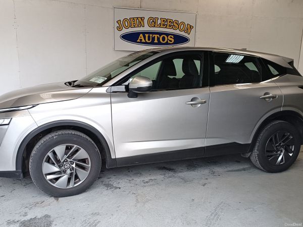Nissan Qashqai MPV, Petrol, 2022, Grey