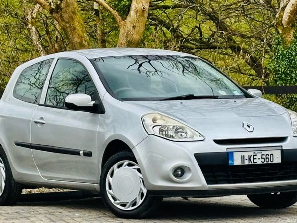 Renault Clio Hatchback, Ethanol Petrol, 2011, Silver
