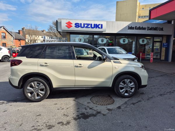 Suzuki Vitara SUV, Petrol Hybrid, 2026, Beige