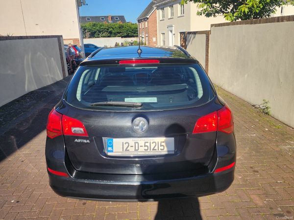 Vauxhall Astra Estate, Diesel, 2012, Black