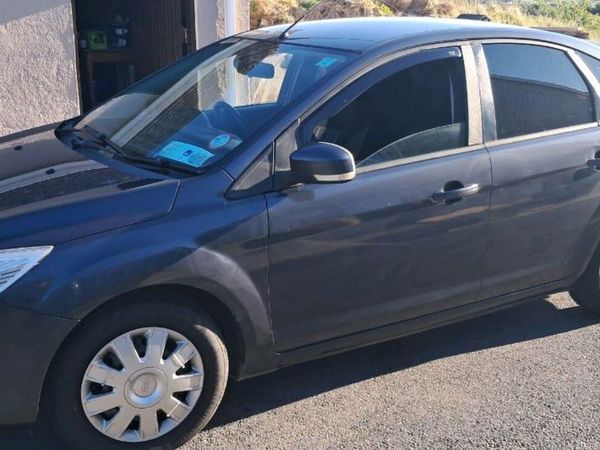 Ford Focus Hatchback, Diesel, 2009, Grey