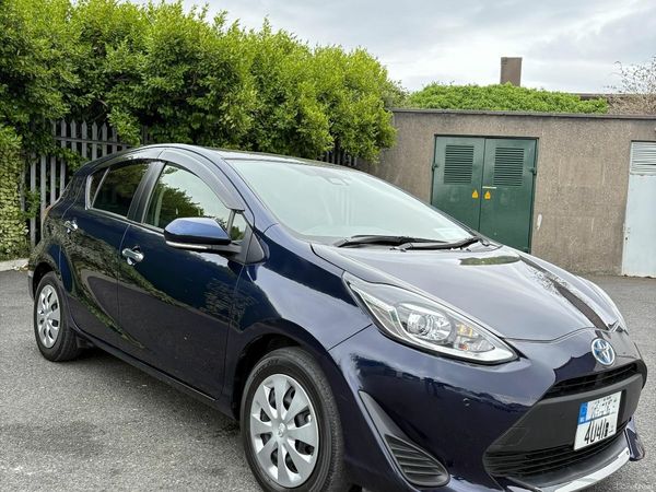 Toyota Aqua Hatchback, Petrol Hybrid, 2021, Blue