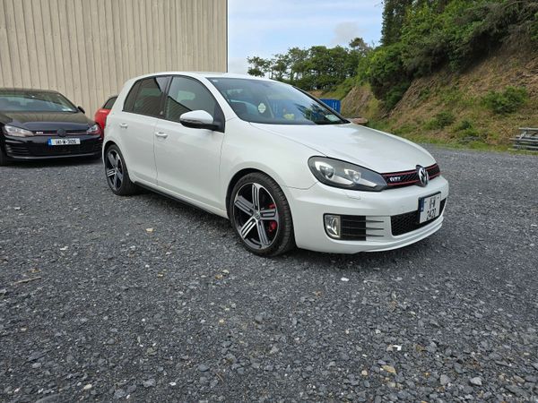 Volkswagen Golf Hatchback, Petrol, 2011, White