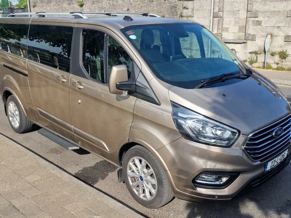 Ford Tourneo Custom MPV, Diesel, 2022, Gold