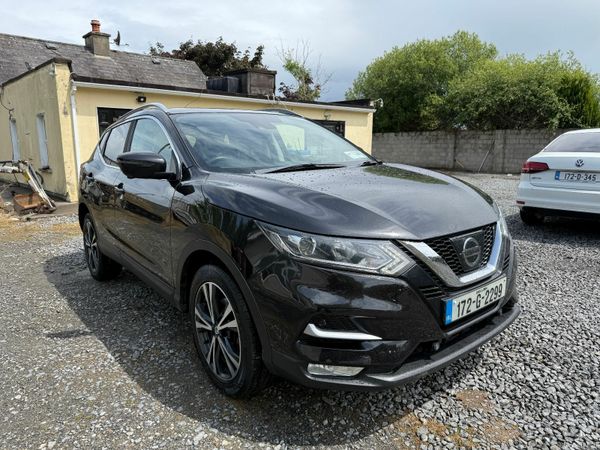 Nissan Qashqai SUV, Diesel, 2017, Black