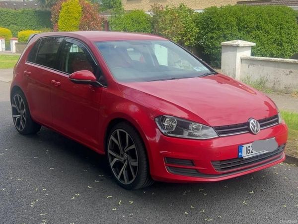 Volkswagen Golf Estate, Diesel, 2016, Red