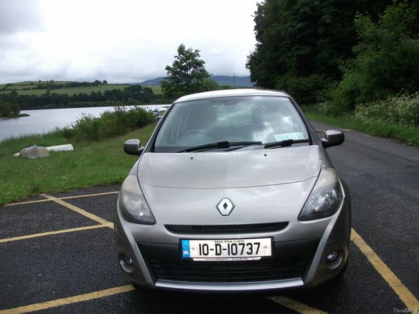 Renault Clio Hatchback, Ethanol Petrol, 2010, Gold
