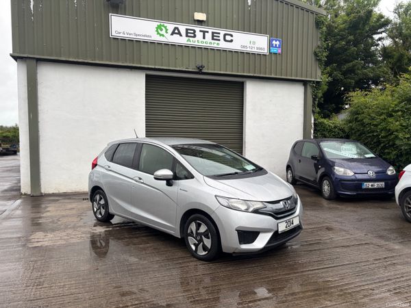 Honda Fit Hatchback, Petrol Hybrid, 2014, Silver