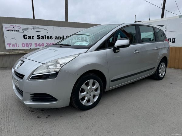 Peugeot 5008 MPV, Diesel, 2010, Silver