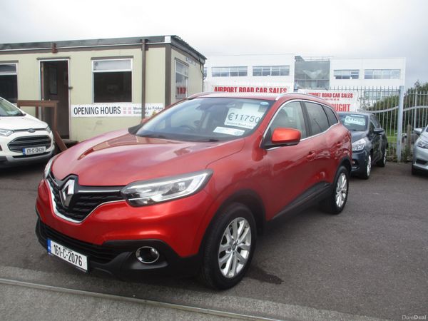 Renault Kadjar SUV, Diesel, 2016, Red