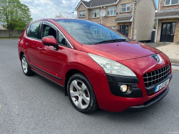 Peugeot 3008 MPV, Diesel, 2010, Red