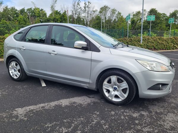 Ford Focus Hatchback, Diesel, 2009, Silver